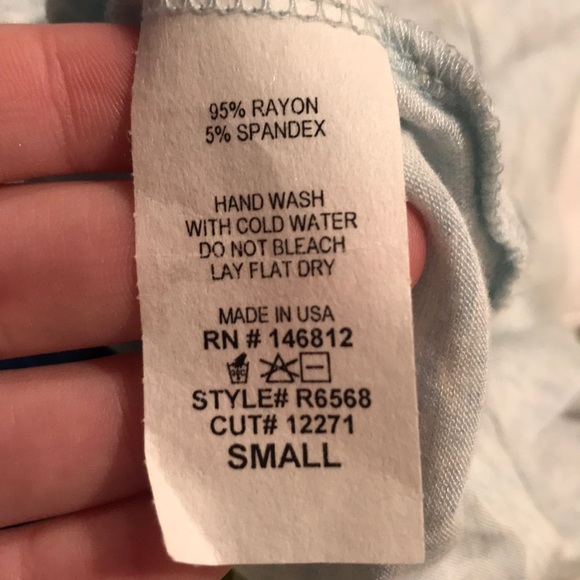 Cold shoulder top - Picture 5 of 5